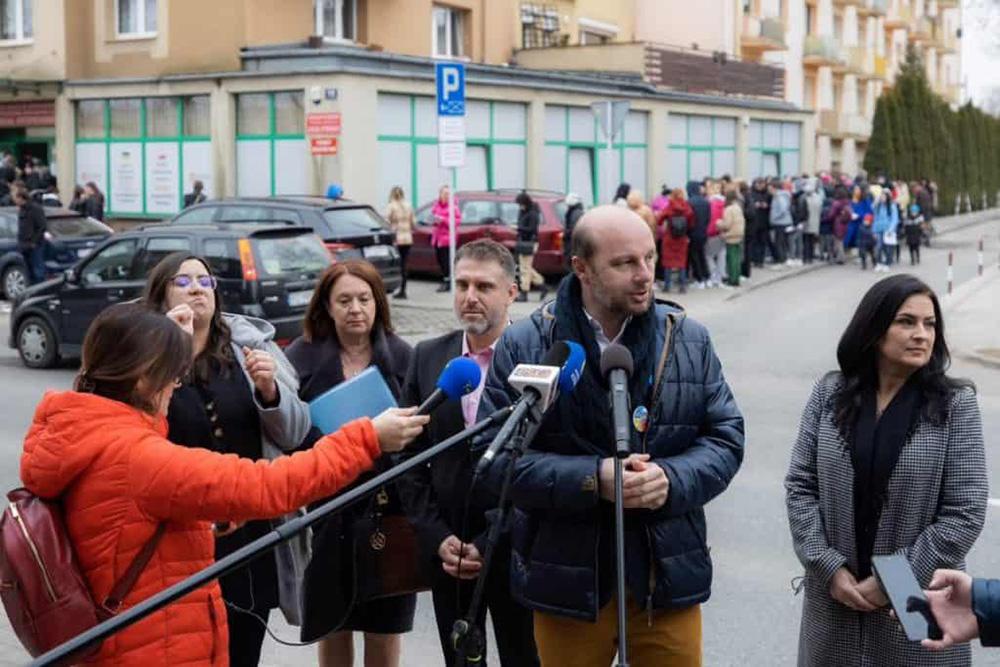 Crònica #3 d'Akces-Med sobre Polònia-Ucraïna: “Inscriuen els refugiats ucraïnesos a Polònia a la Seguretat Social polonesa” - Rehagirona