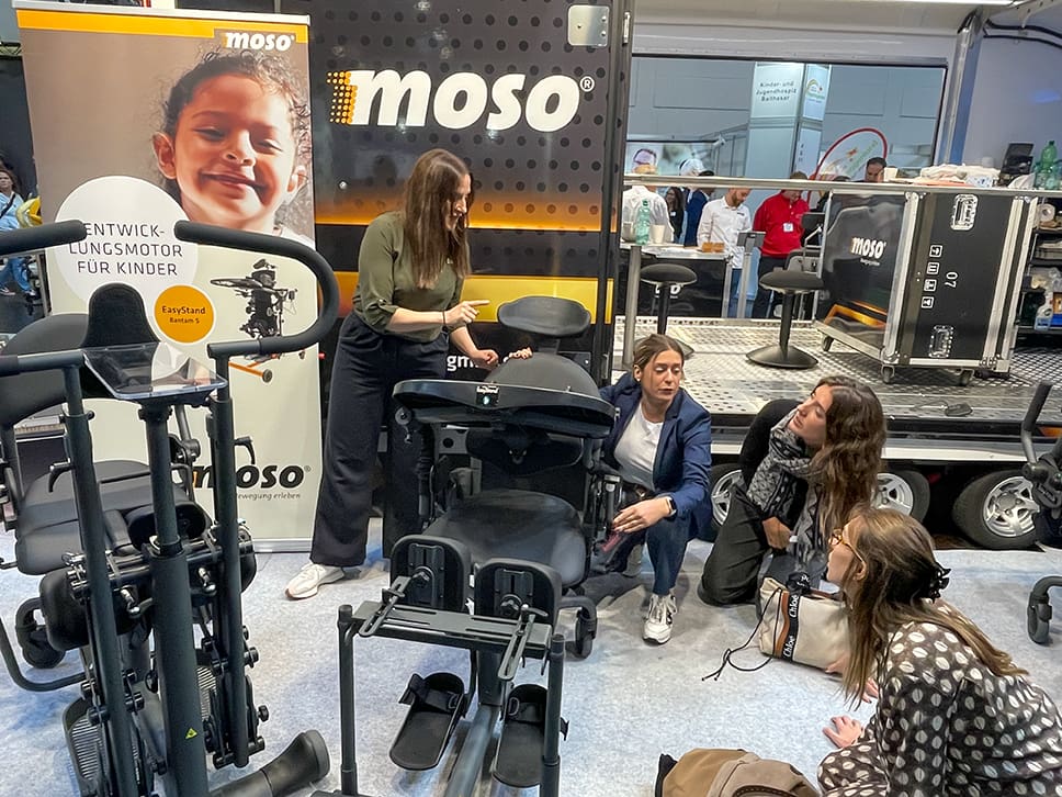 La Kate Kearney, la Meritxell, la Guadalupe i la Paula, a l'estand d'EasyStand